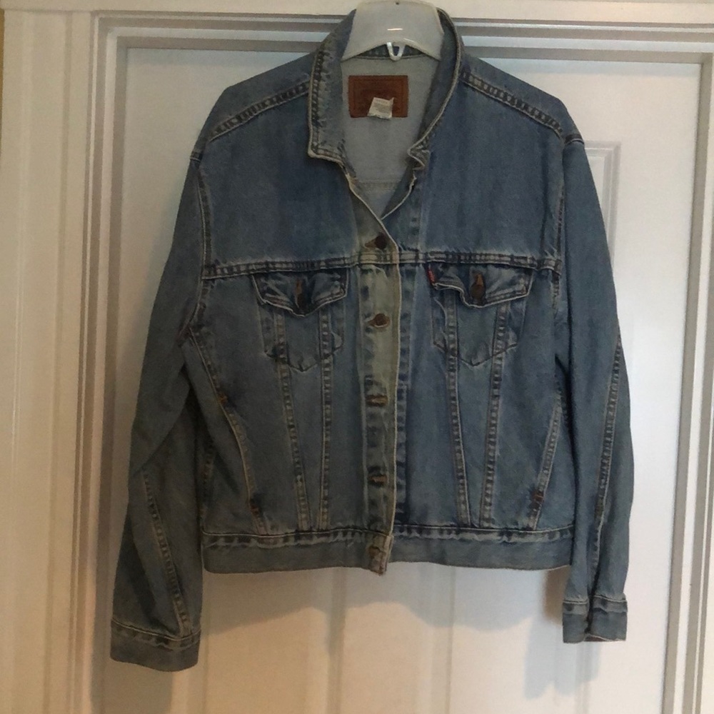 Women’s Vintage Levi’s Jacket with American Flag
